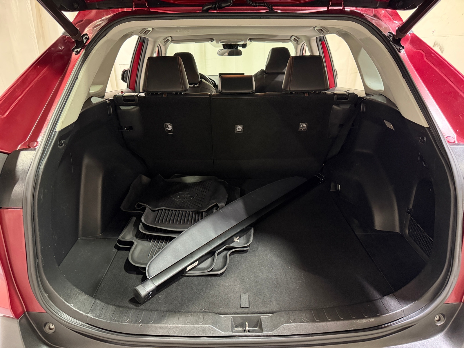 Thumbnail: 2019 Toyota RAV4 - 6
