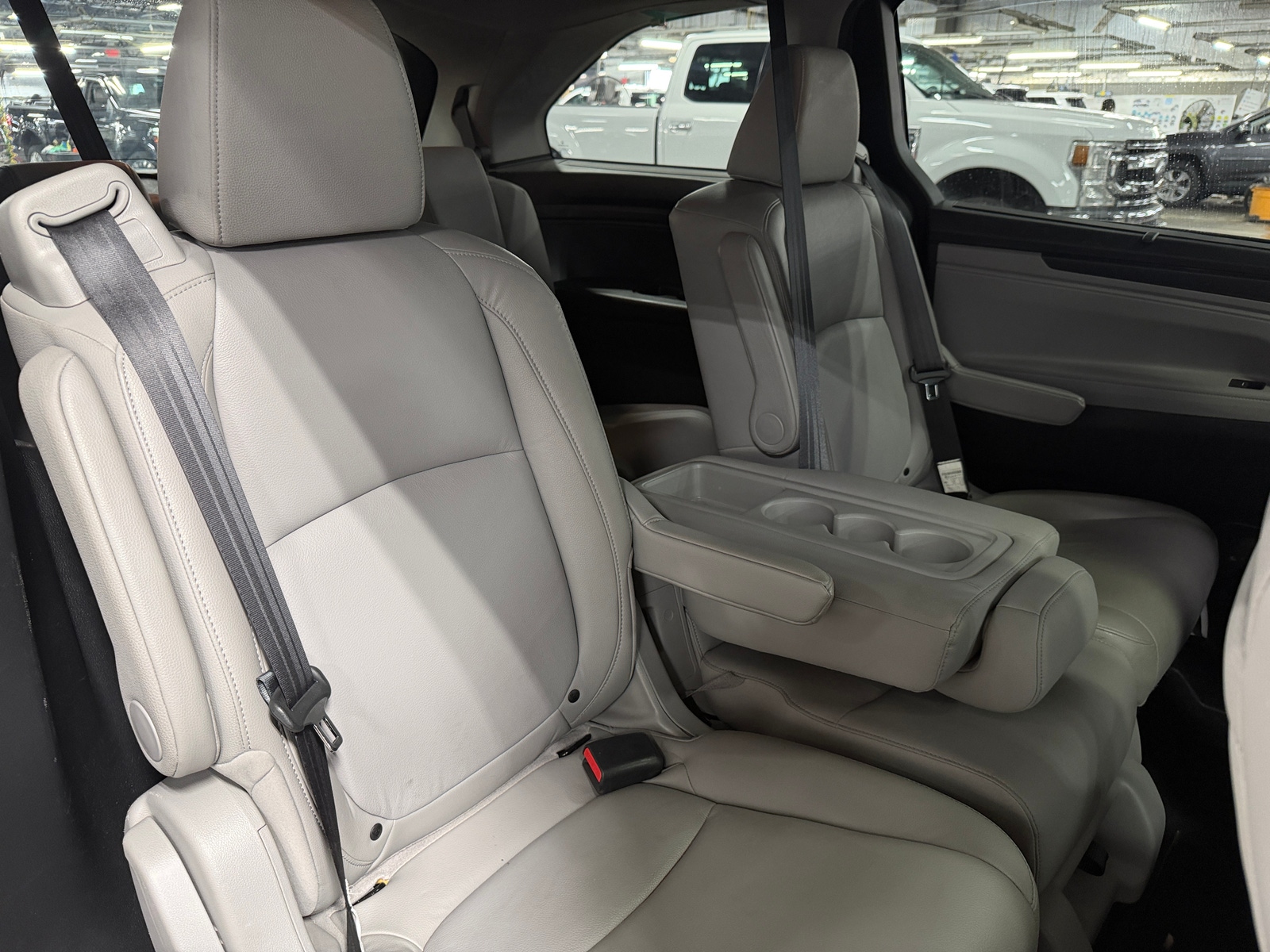 Thumbnail: 2018 Honda Odyssey - 6