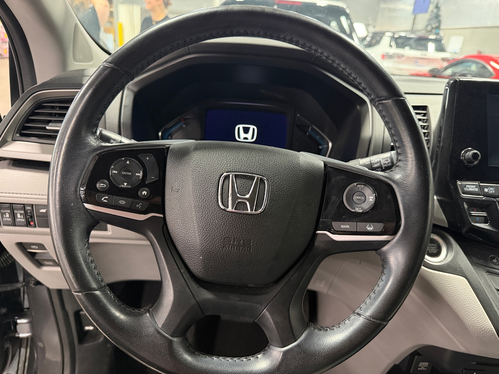 Thumbnail: 2018 Honda Odyssey - 5