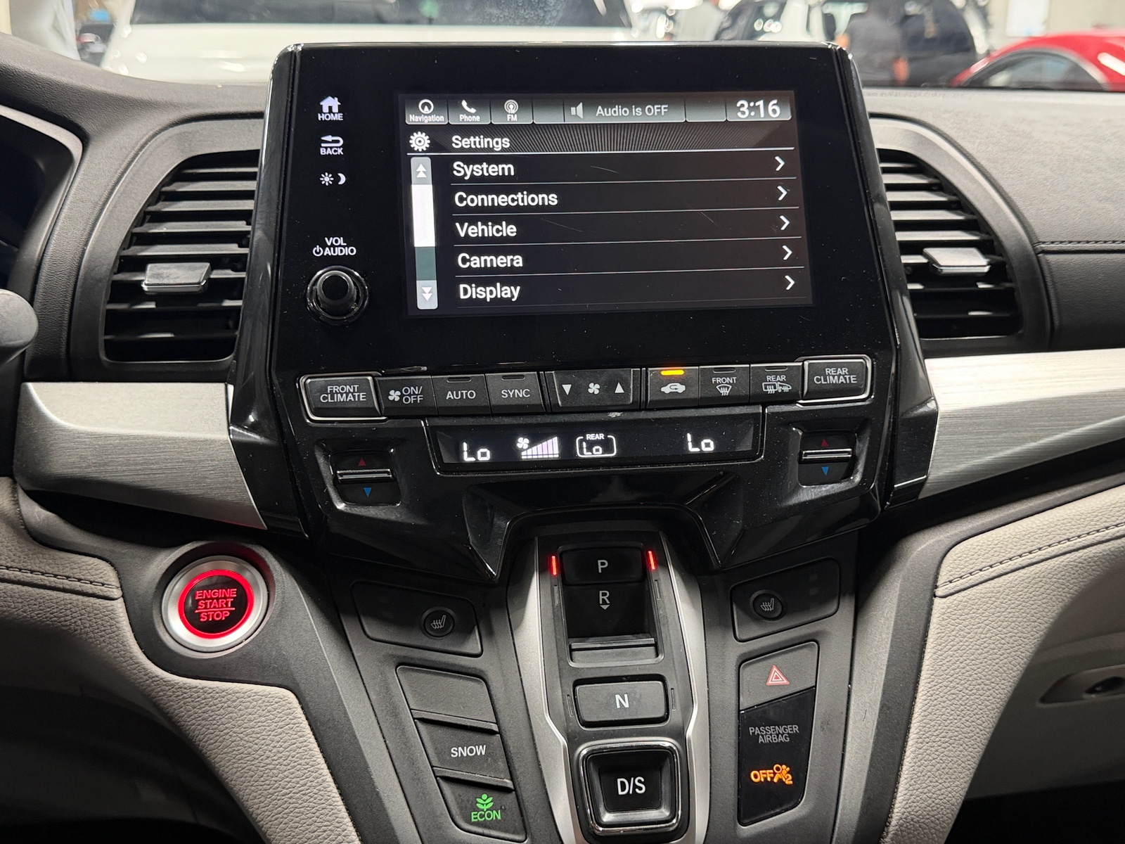 Thumbnail: 2018 Honda Odyssey - 4
