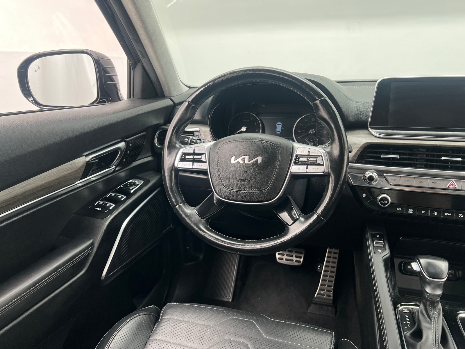 Thumbnail: 2022 Kia Telluride - 4