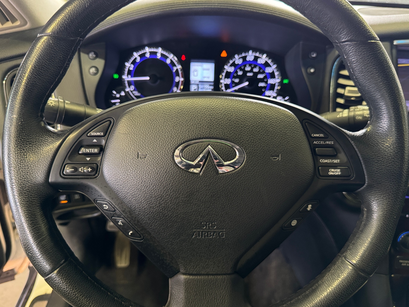 Thumbnail: 2017 INFINITI QX50 - 4