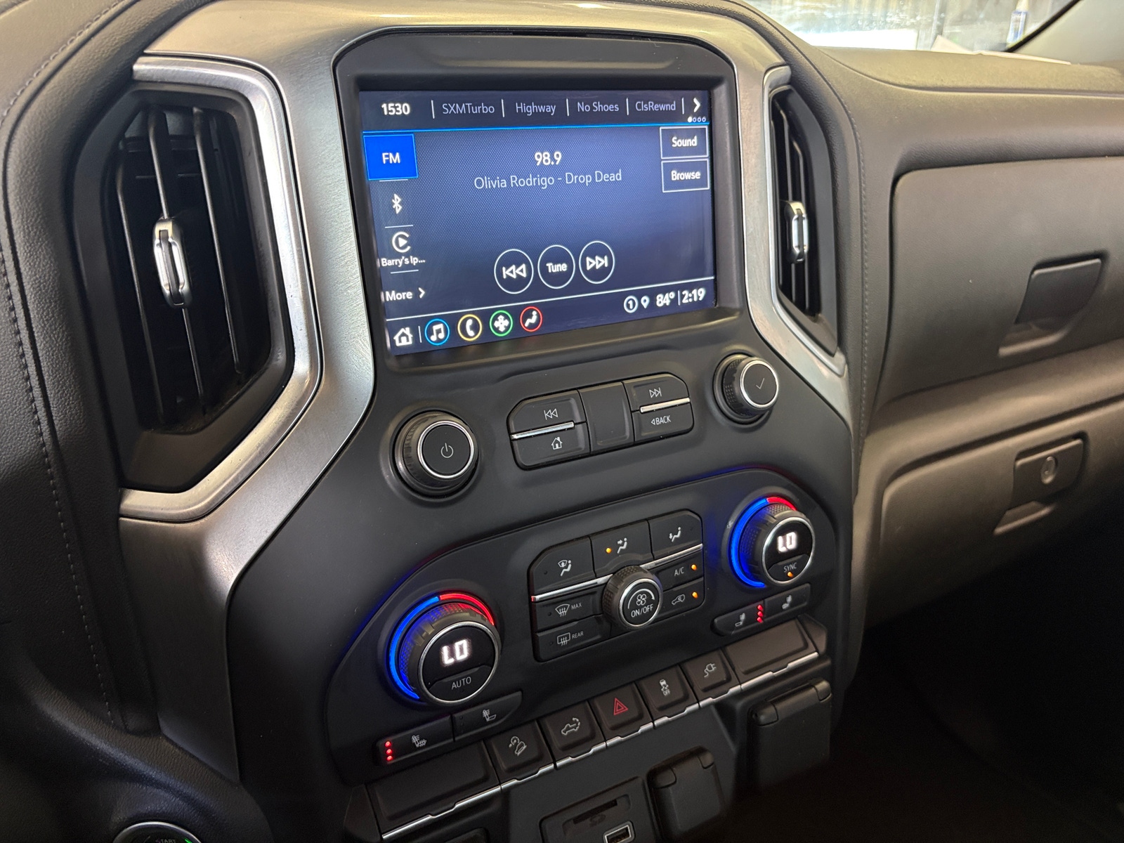 Thumbnail: 2022 Chevrolet Silverado 2500 - 4