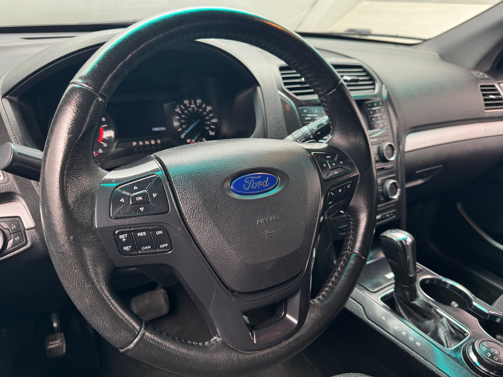 Thumbnail: 2016 Ford Explorer - 5