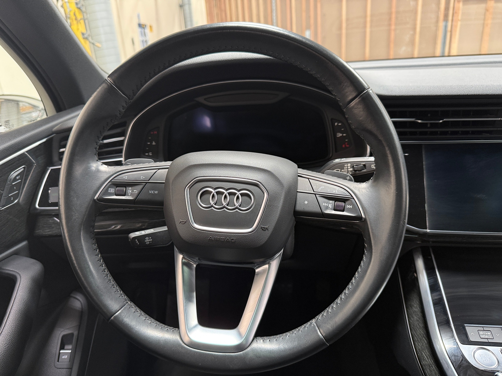 Thumbnail: 2020 Audi Q7 - 4