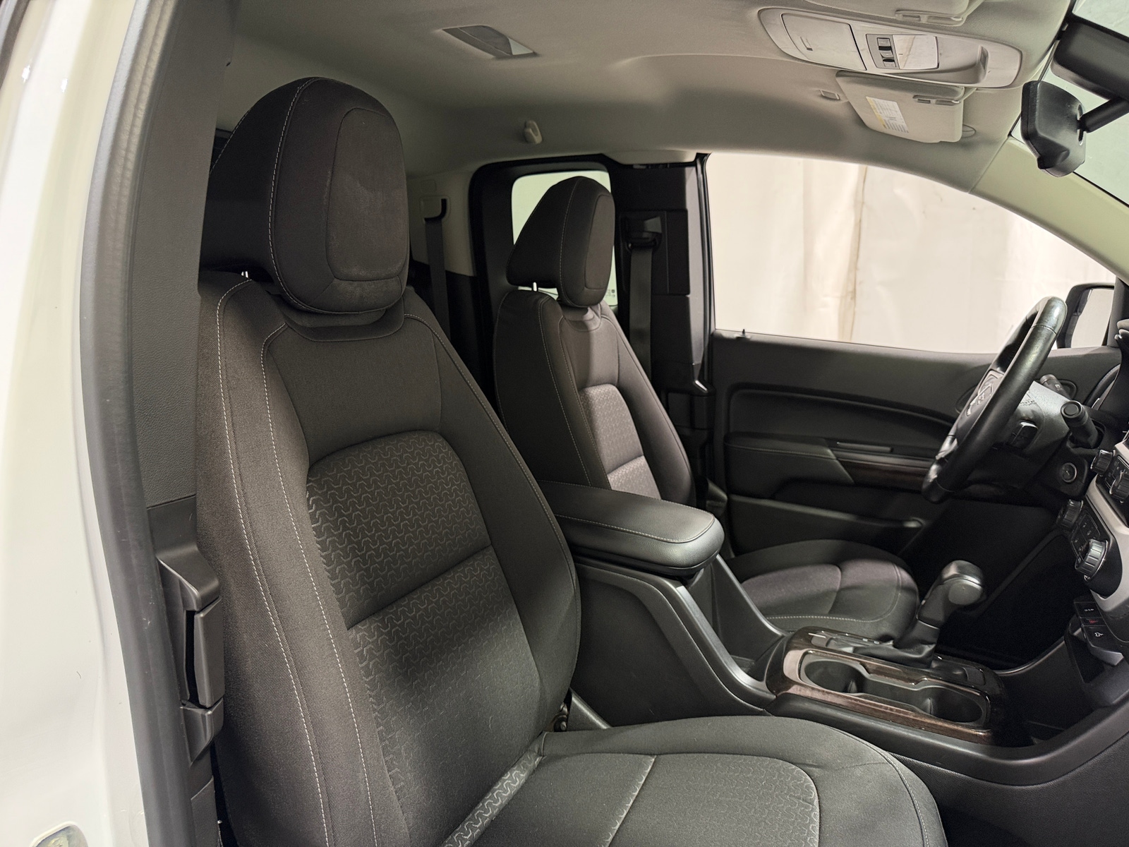 Thumbnail: 2016 GMC Canyon - 2