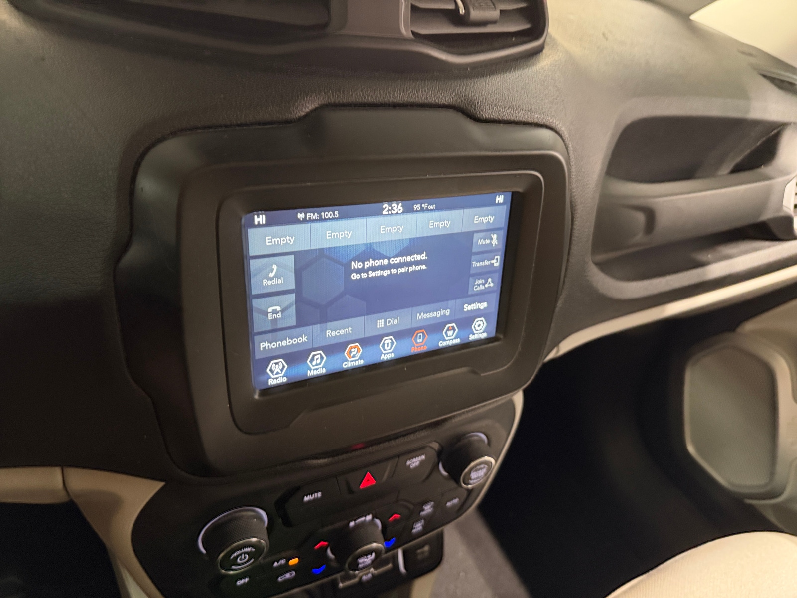 Thumbnail: 2019 Jeep Renegade - 4