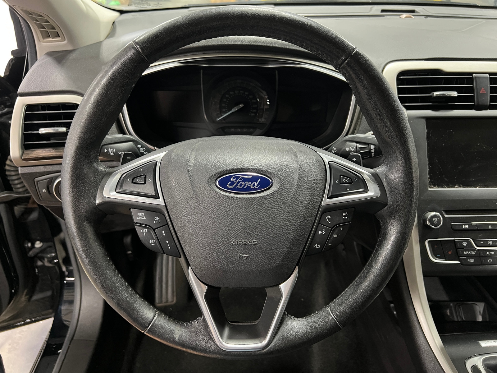 Thumbnail: 2016 Ford Fusion - 4
