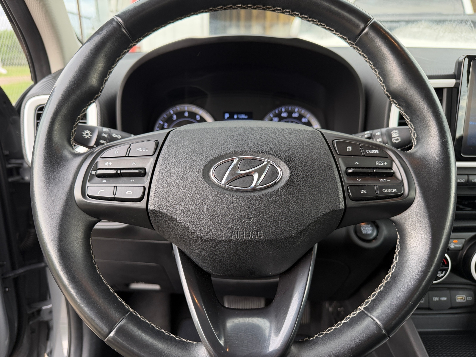 Thumbnail: 2022 Hyundai Venue - 5