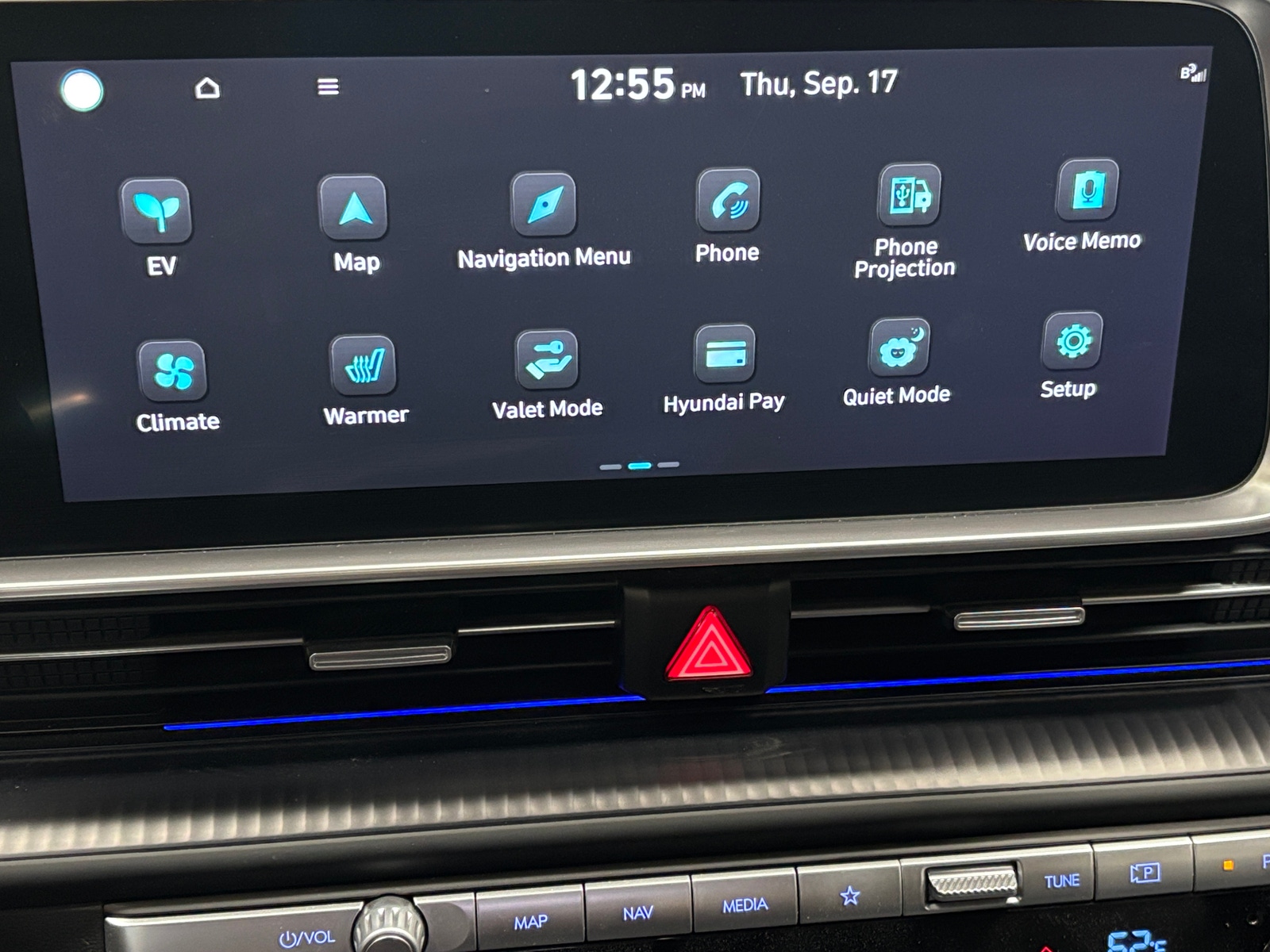 Thumbnail: 2023 Hyundai Ioniq 6 - 3
