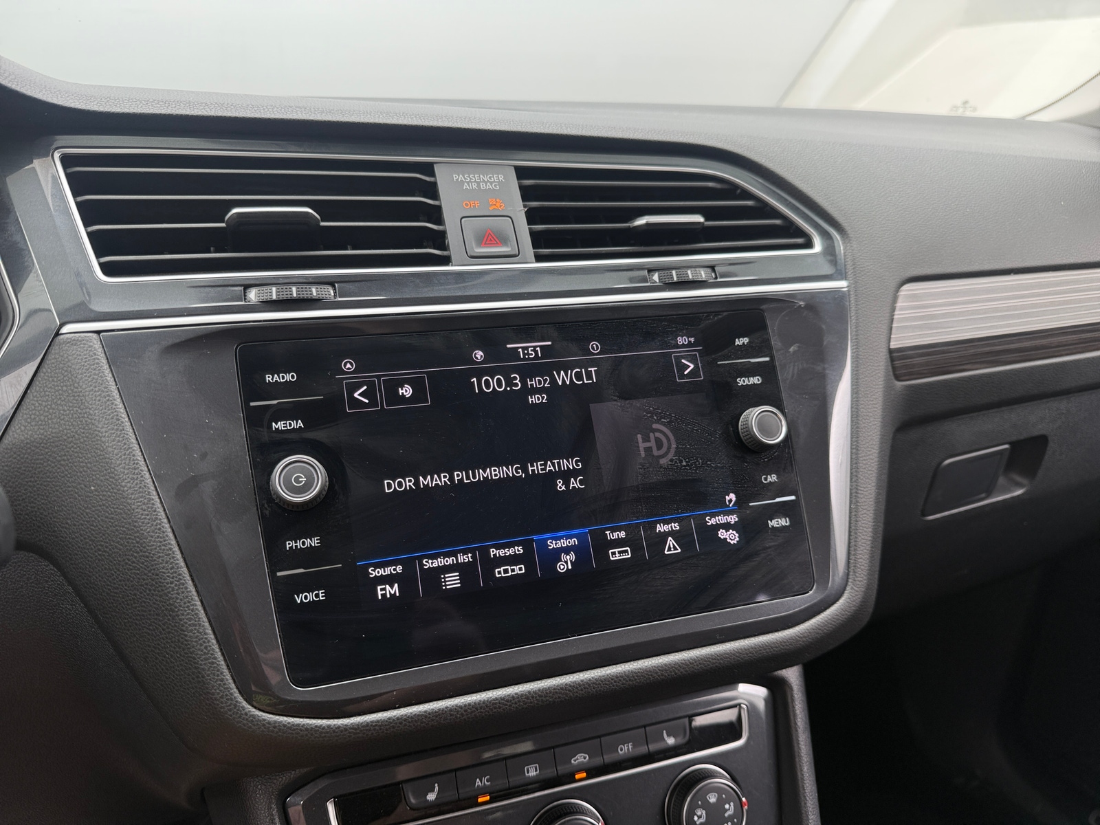 Thumbnail: 2024 Volkswagen Tiguan - 3