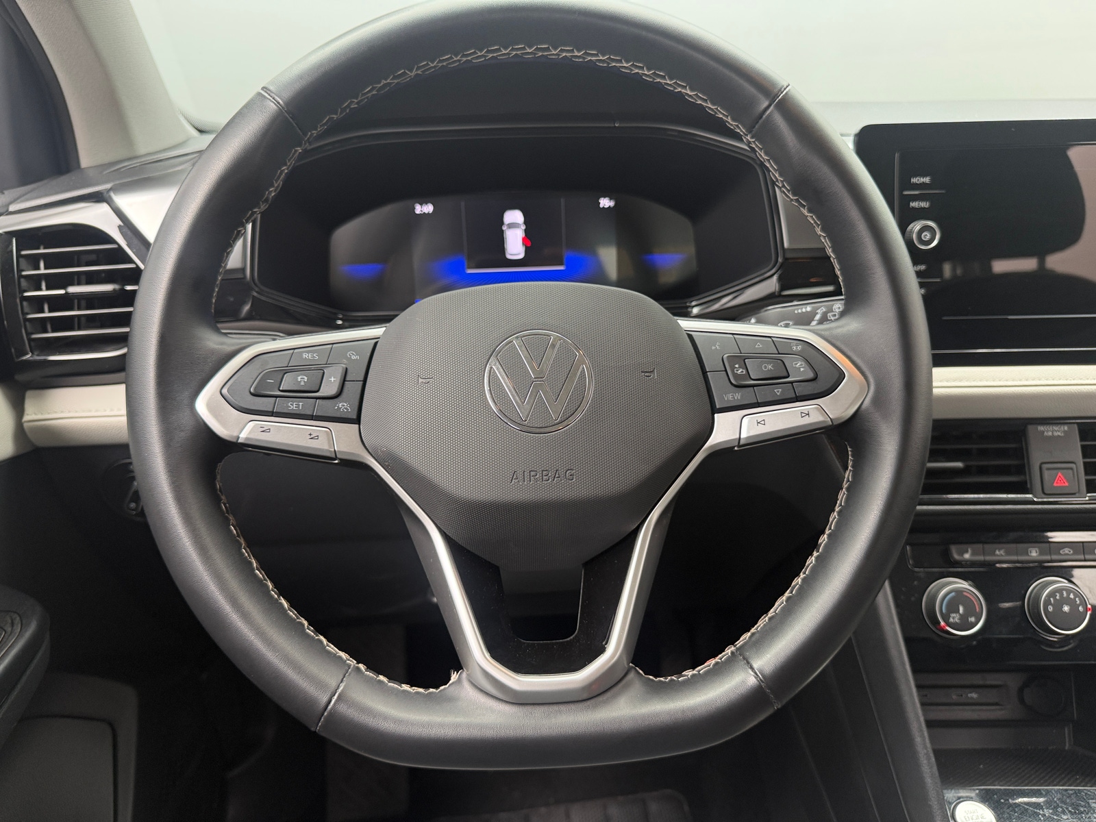 Thumbnail: 2025 Volkswagen Taos - 5