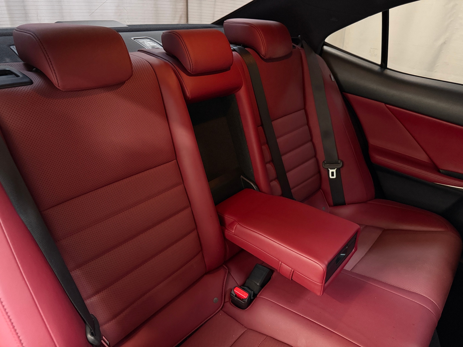 Thumbnail: 2020 Lexus IS - 5