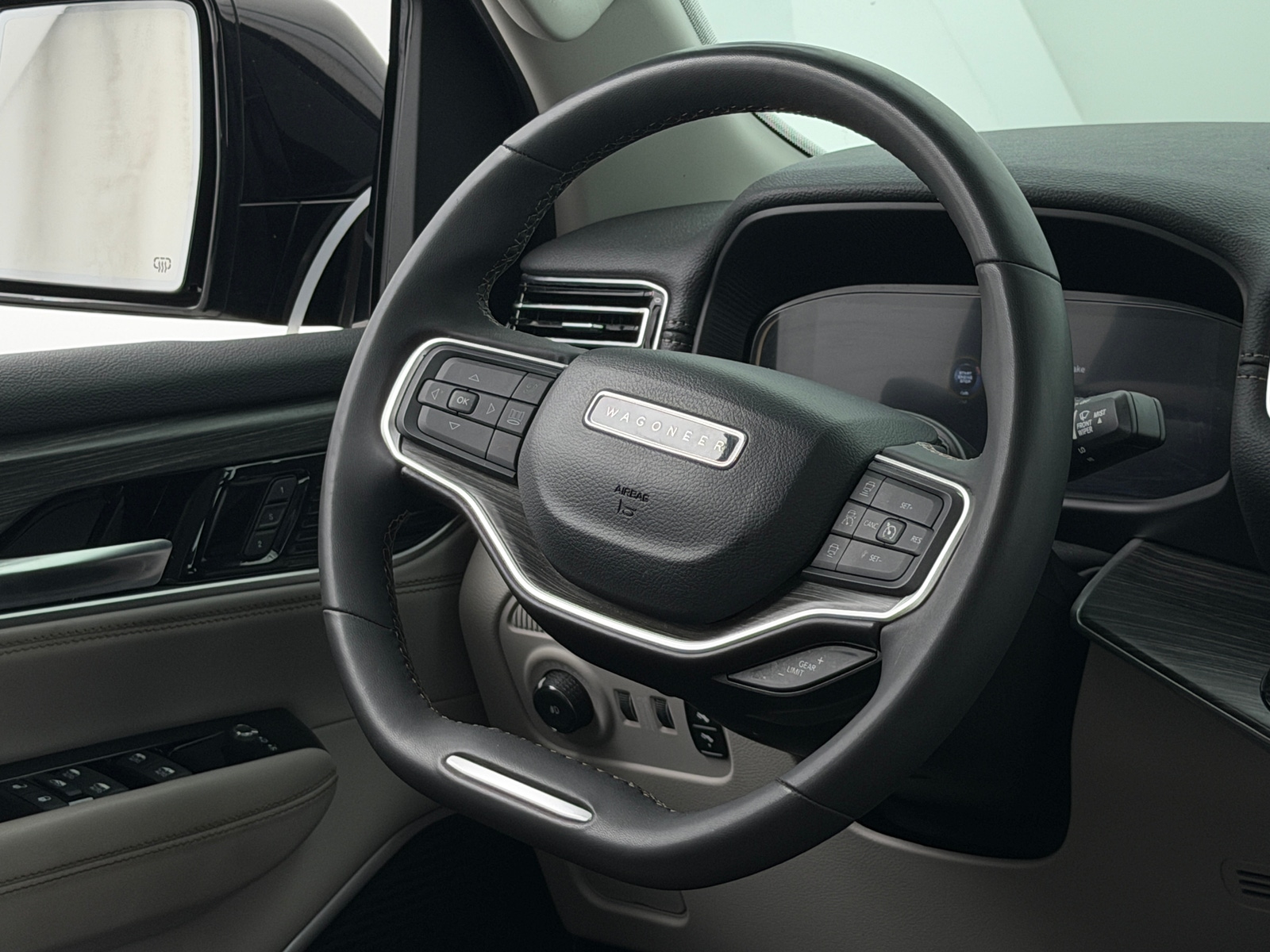 Thumbnail: 2024 Jeep Wagoneer - 4