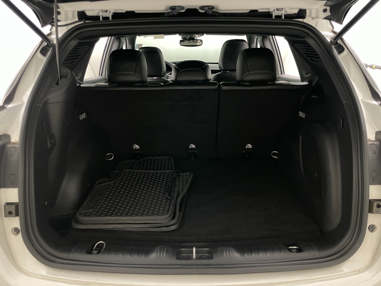 Thumbnail: 2023 Jeep Compass - 7