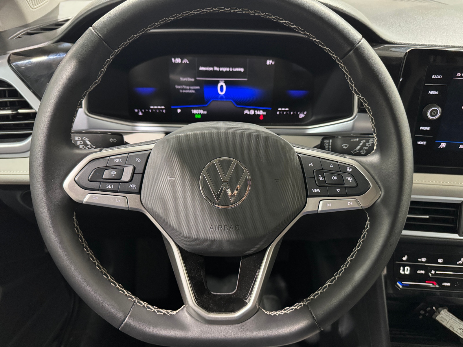 Thumbnail: 2026 Volkswagen Taos - 4