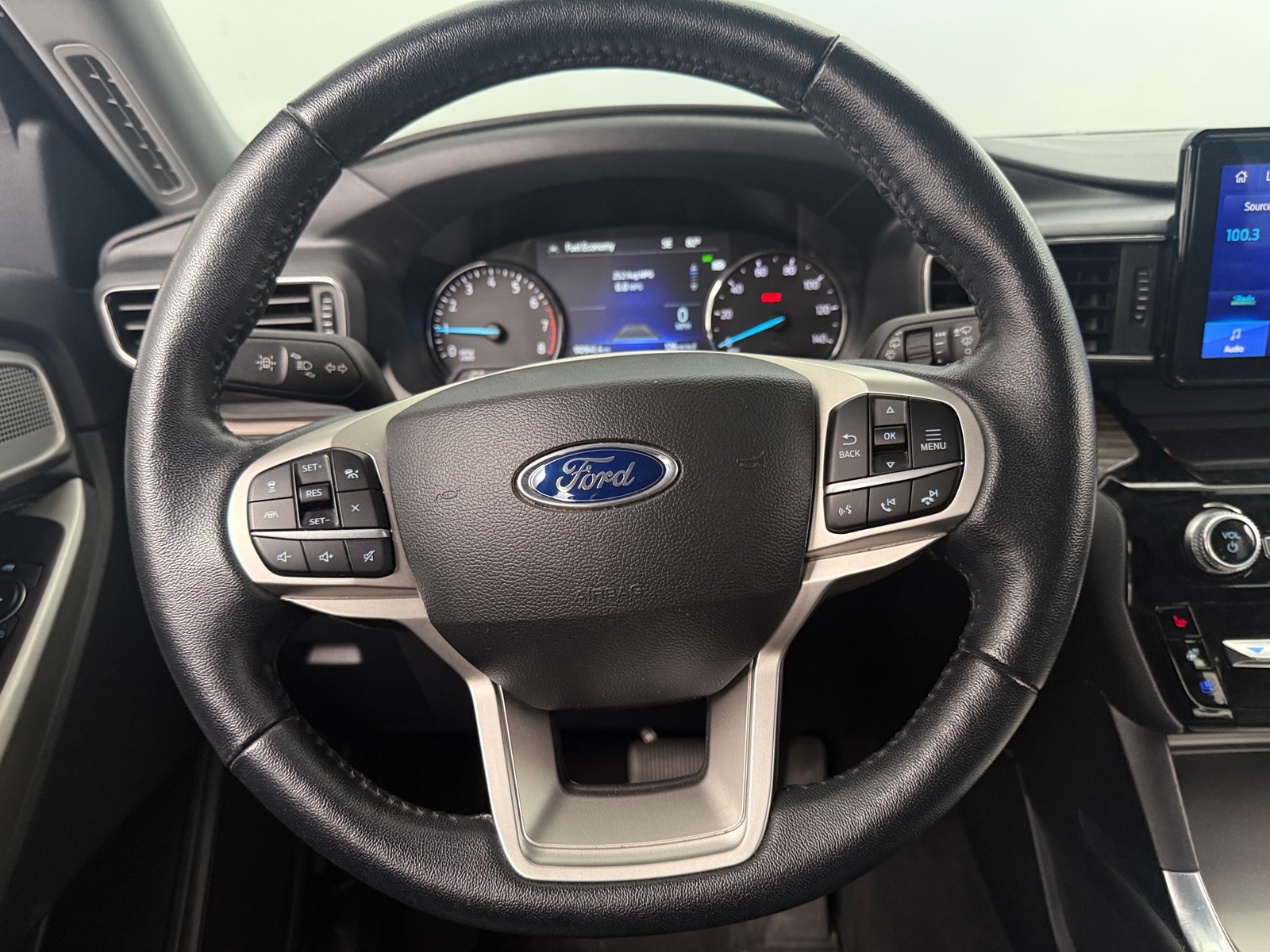 Thumbnail: 2022 Ford Explorer - 4
