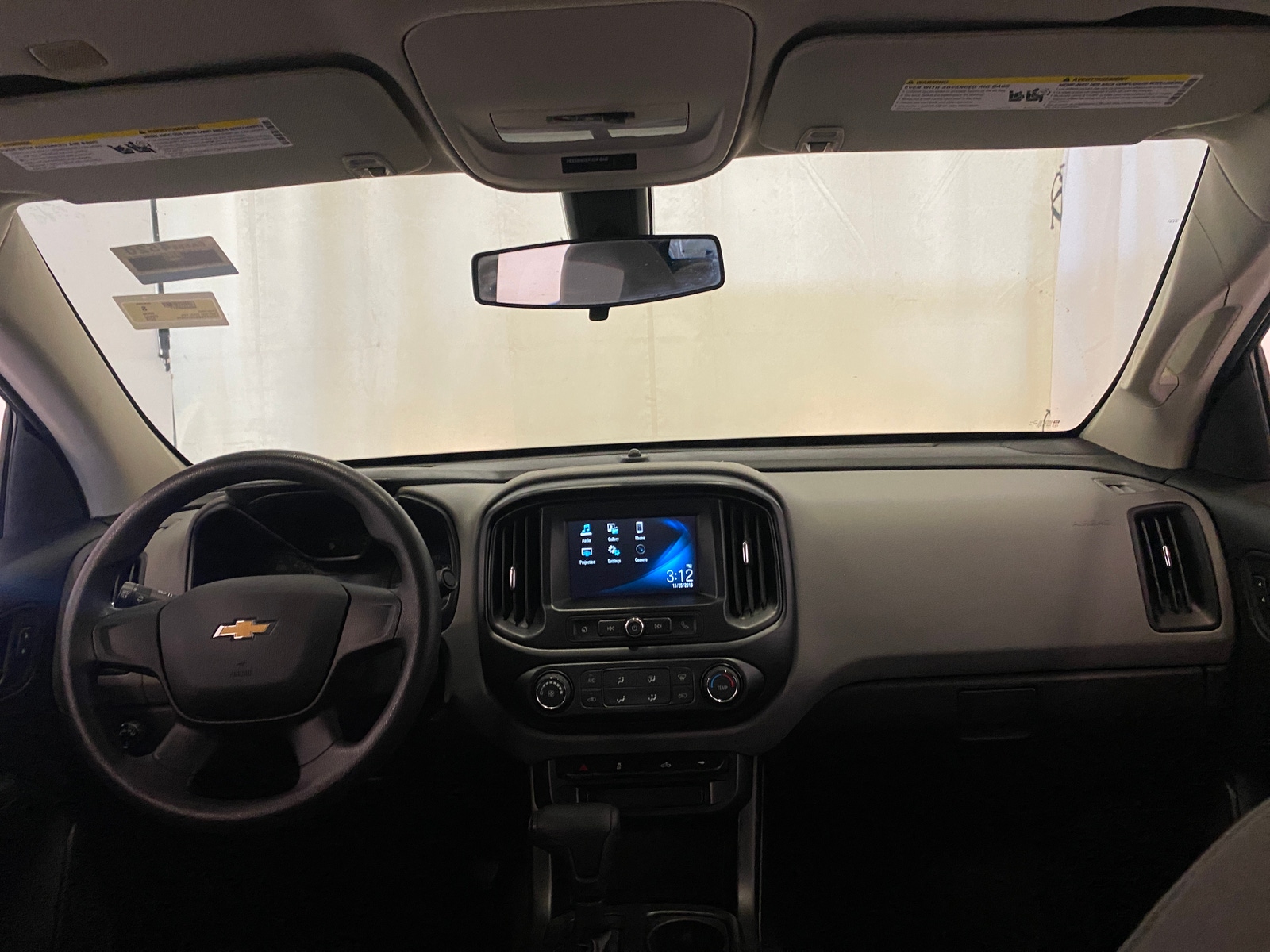 Thumbnail: 2018 Chevrolet Colorado - 3