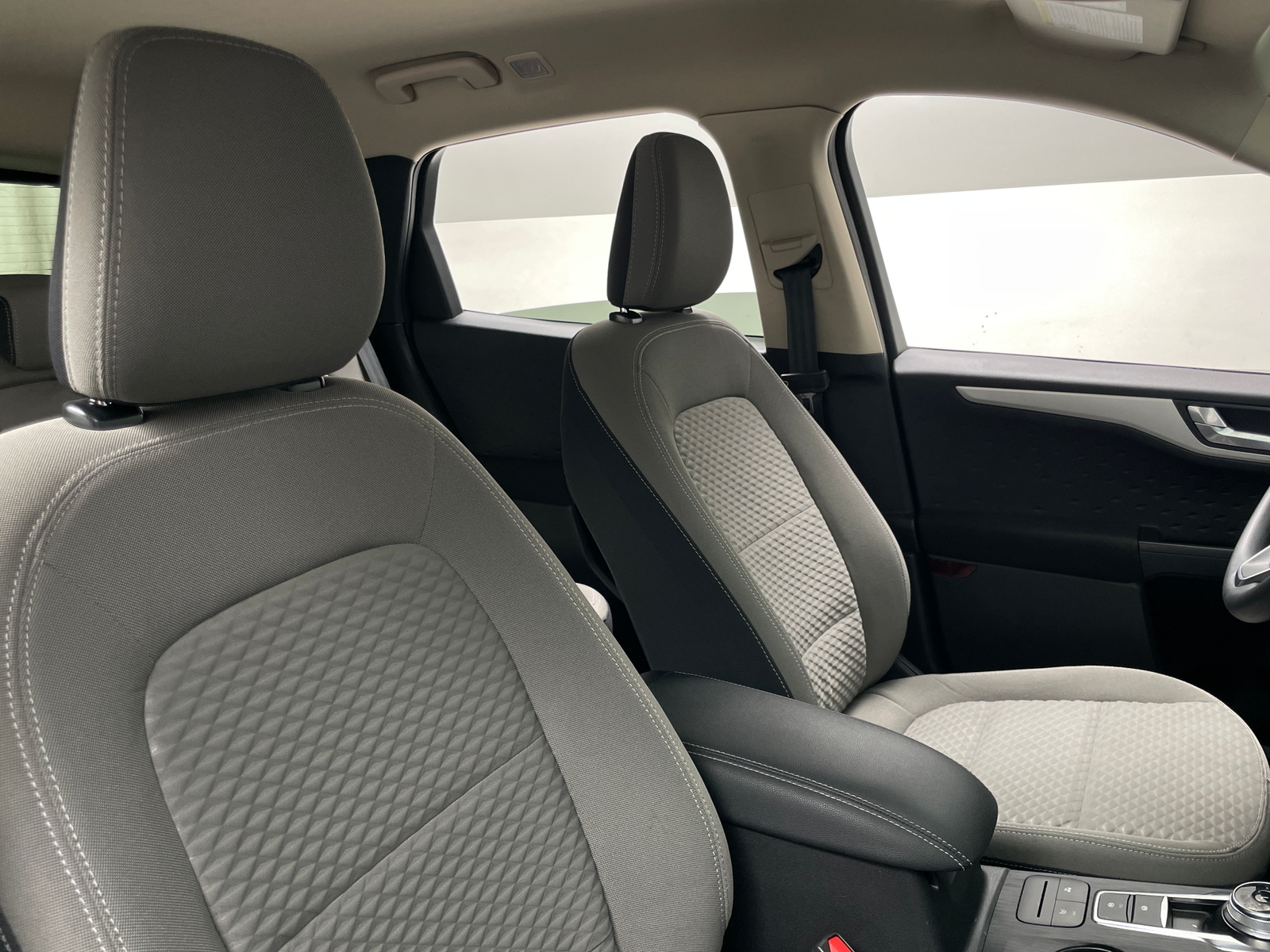Thumbnail: 2020 Ford Escape - 2