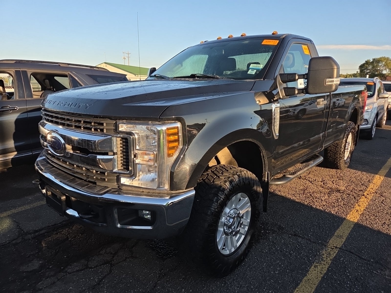 2018 Ford F-250 XLT 4WD Reg Cab 8' Box