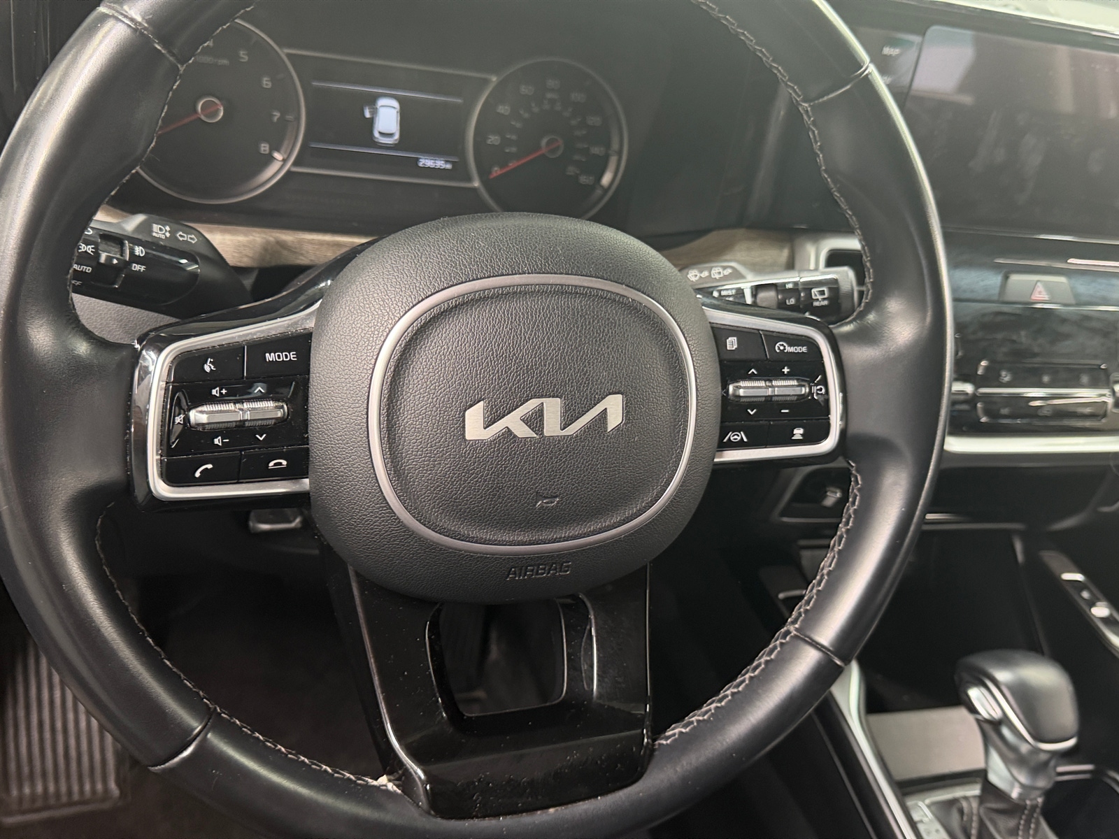 Thumbnail: 2022 Kia Sorento - 4