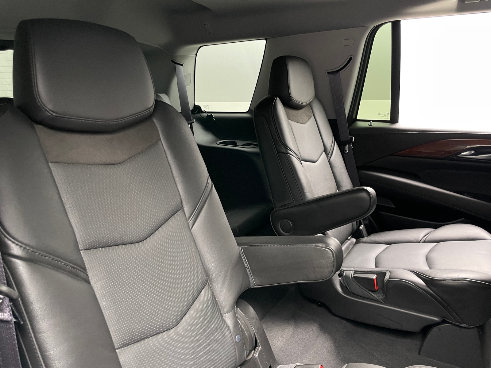 Thumbnail: 2015 Cadillac Escalade - 5