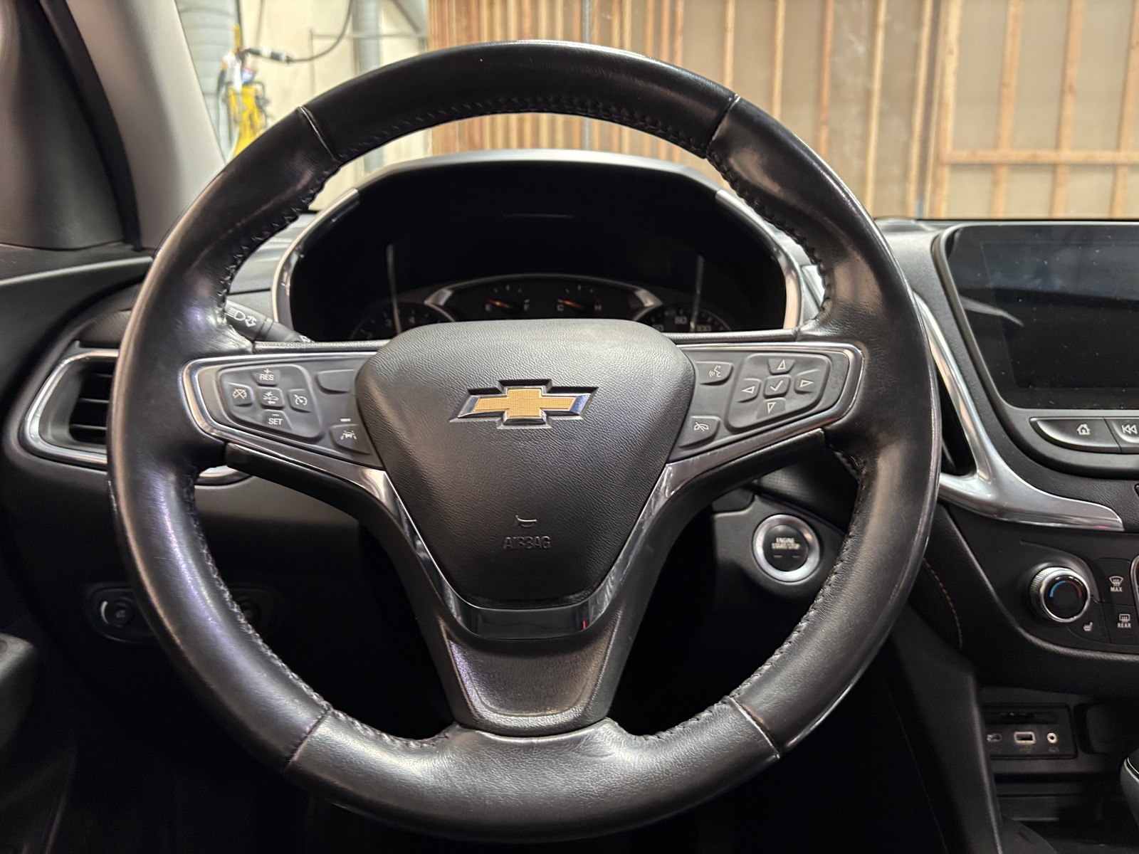 Thumbnail: 2020 Chevrolet Equinox - 4