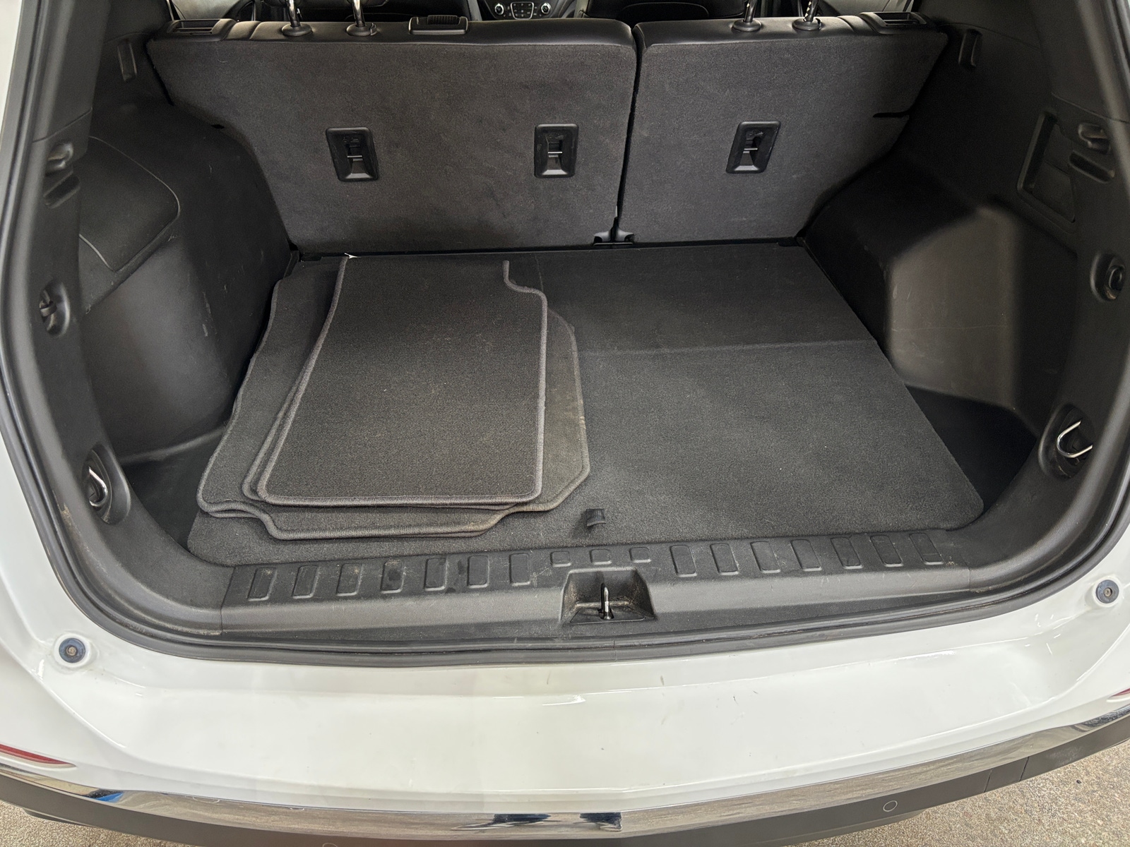 Thumbnail: 2020 Chevrolet Equinox - 6