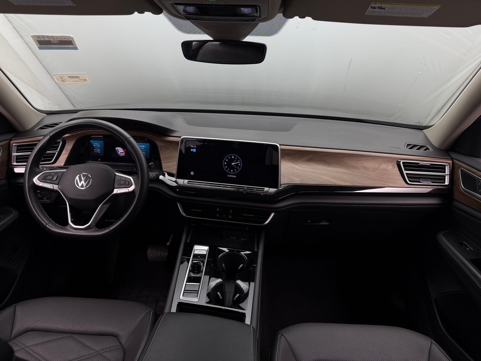 Thumbnail: 2025 Volkswagen Atlas - 3