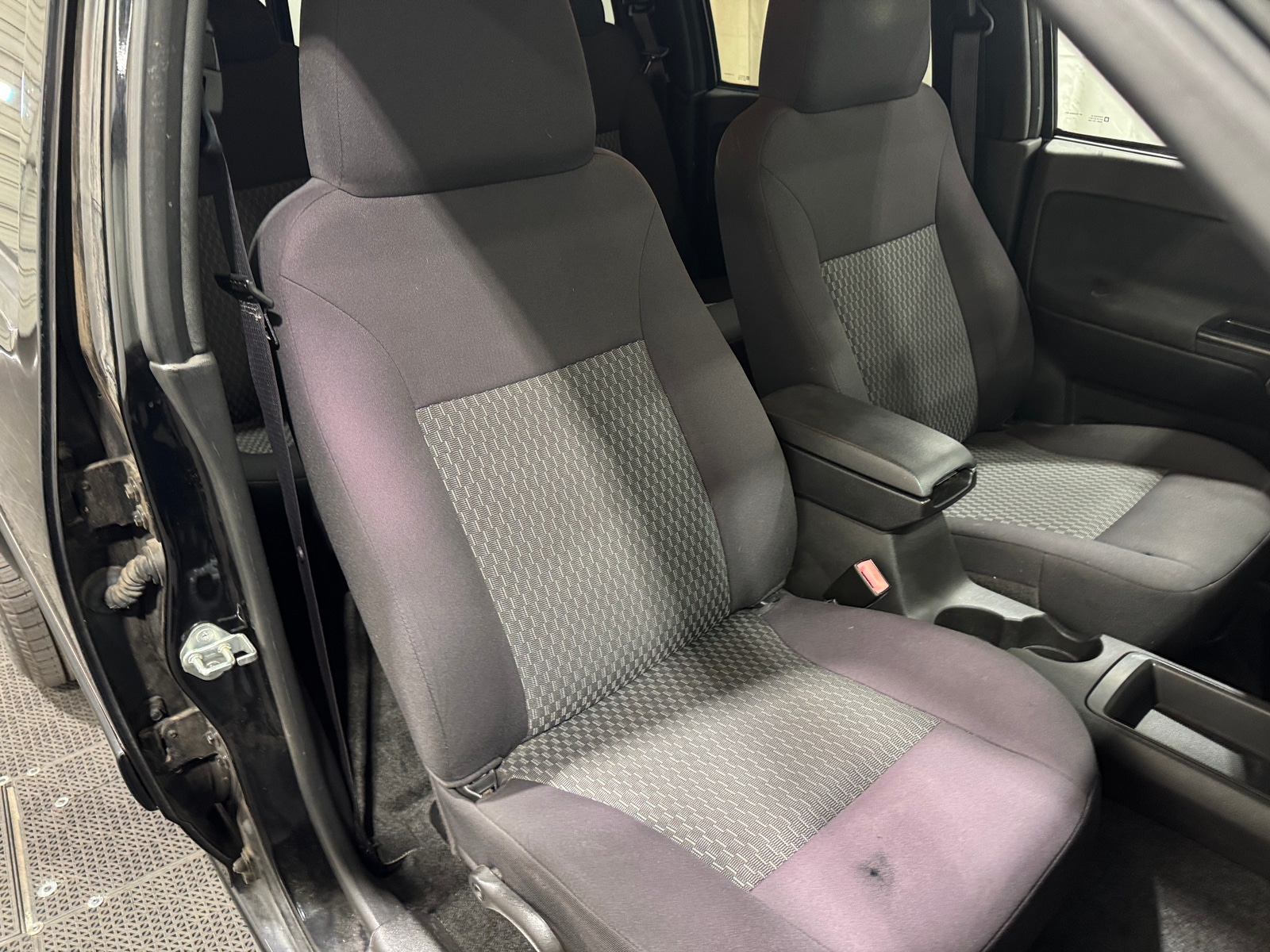 Thumbnail: 2012 Chevrolet Colorado - 2