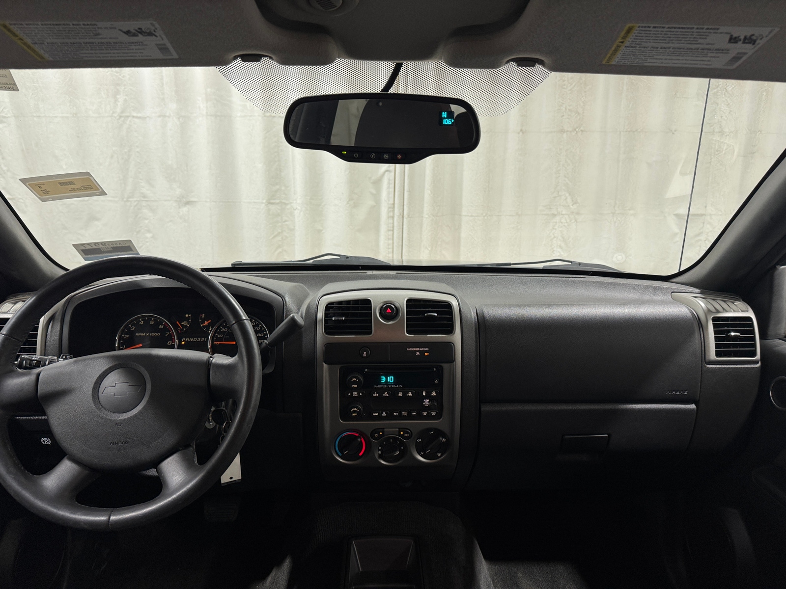 Thumbnail: 2012 Chevrolet Colorado - 3