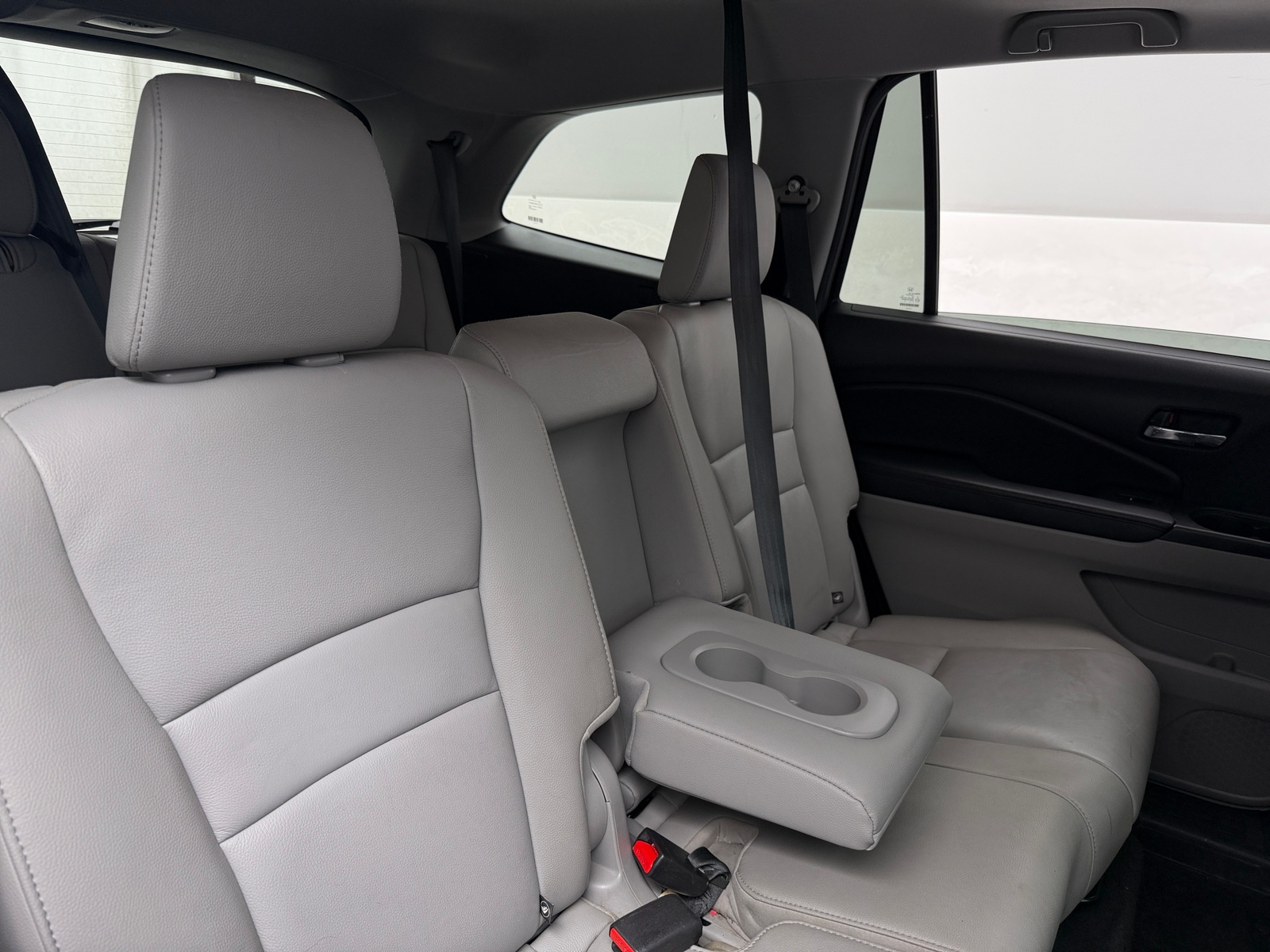 Thumbnail: 2017 Honda Pilot - 5