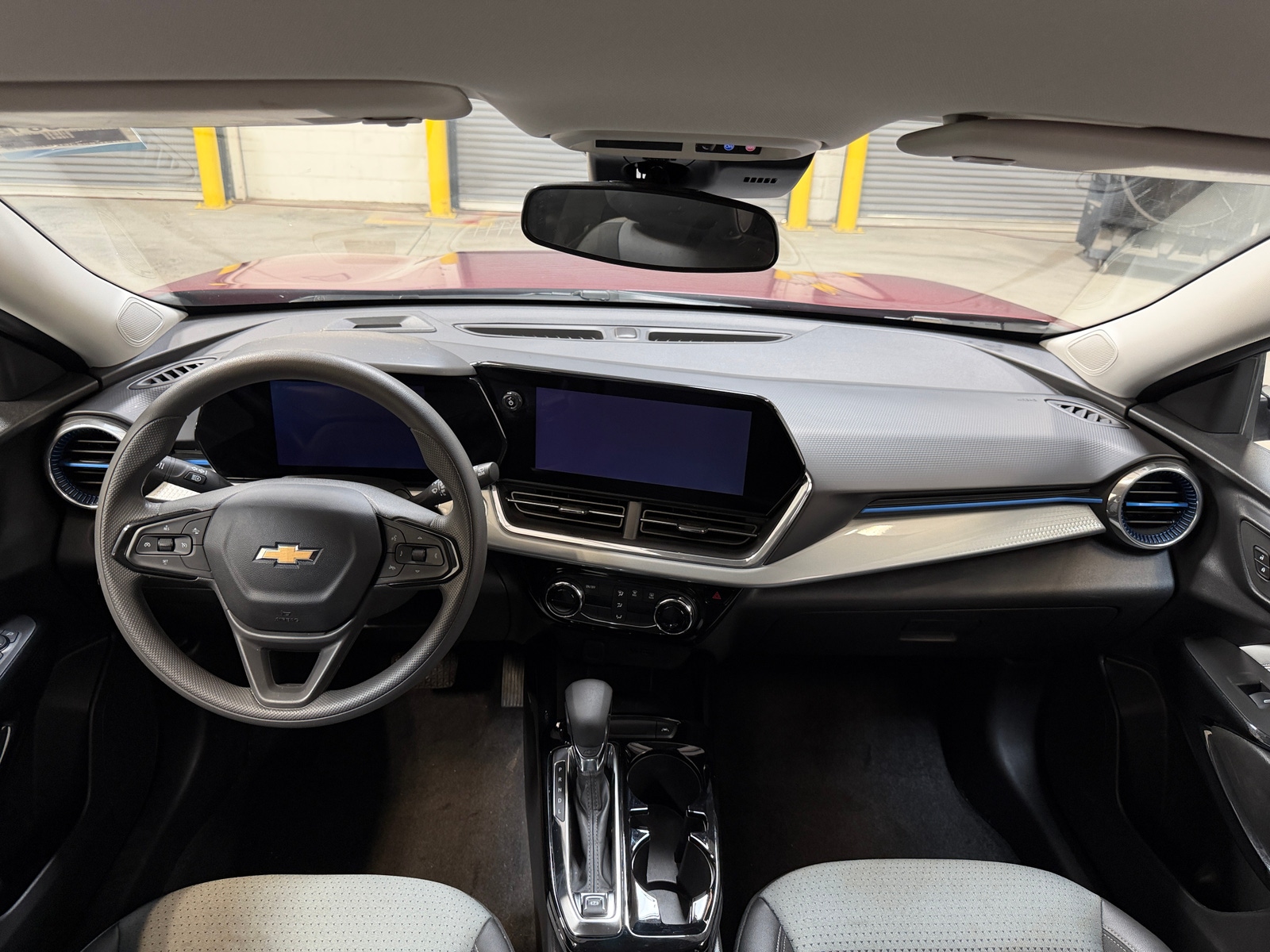 Thumbnail: 2025 Chevrolet Trax - 2