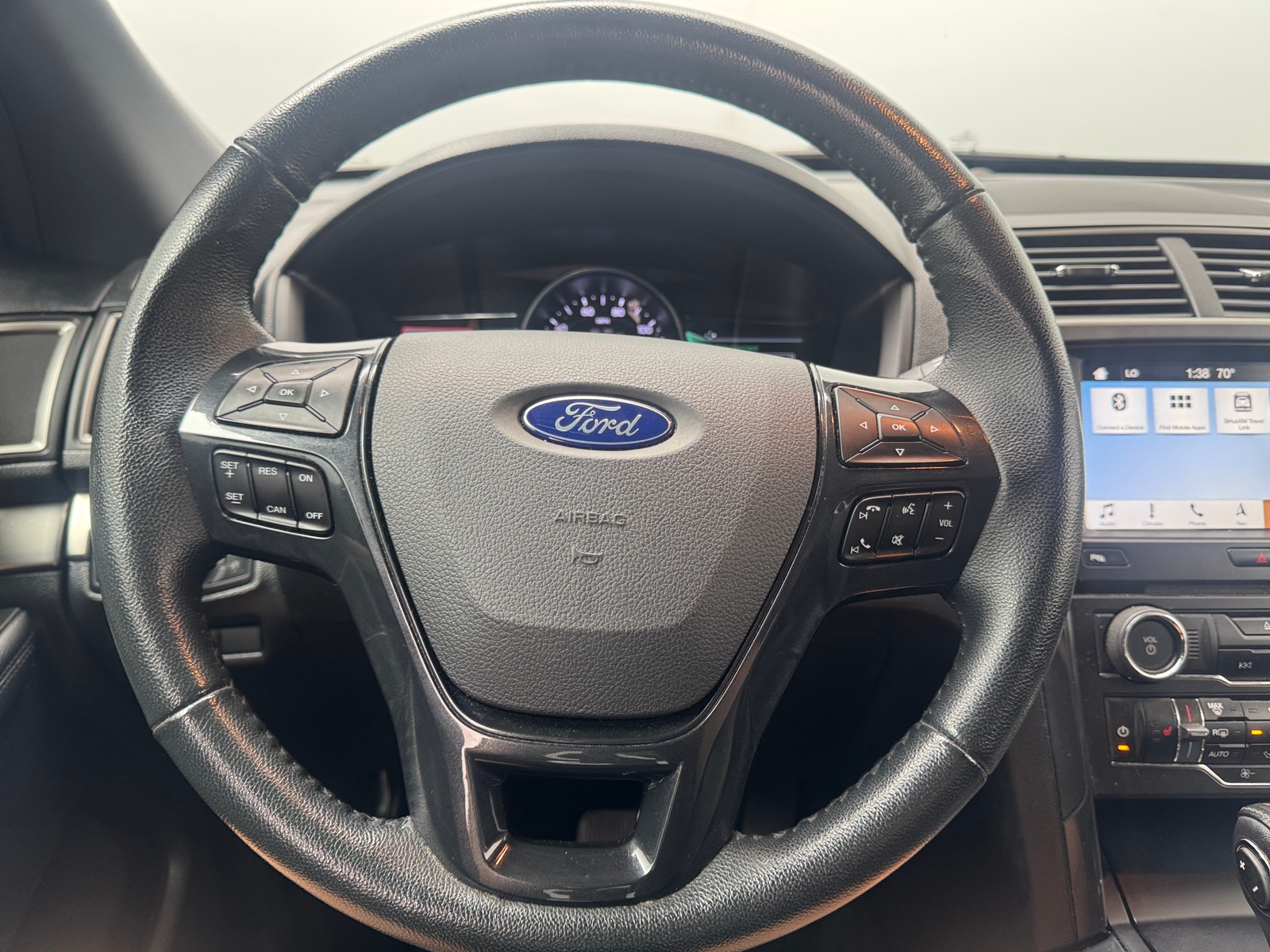 Thumbnail: 2018 Ford Explorer - 4