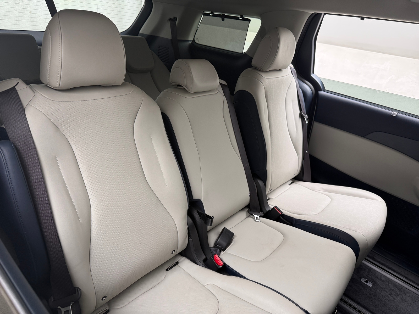 Thumbnail: 2025 Kia Carnival - 5