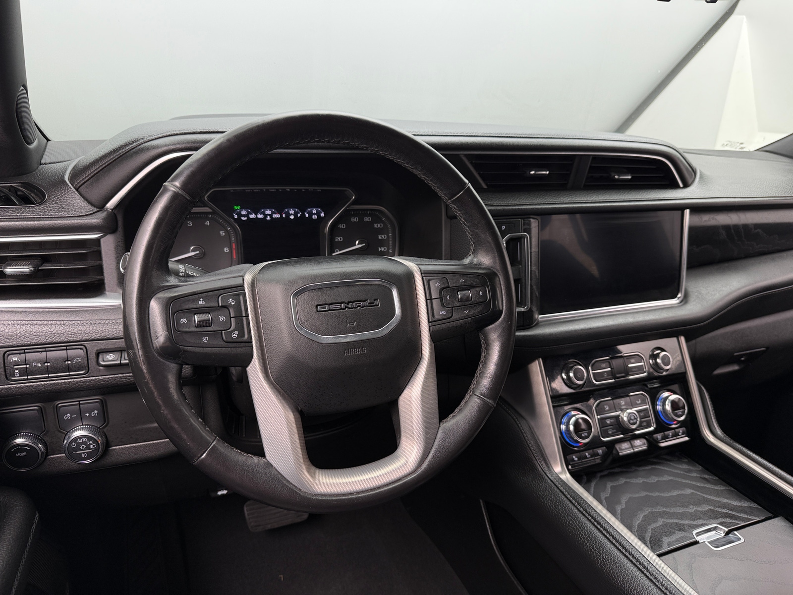 Thumbnail: 2021 GMC Yukon XL - 4