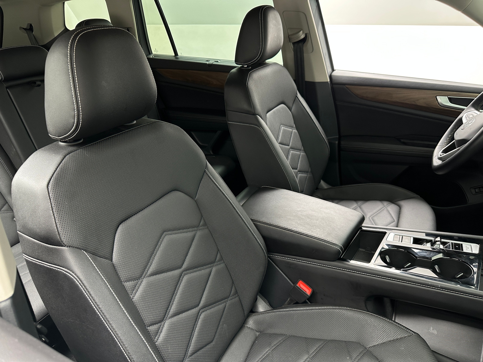 Thumbnail: 2025 Volkswagen Atlas - 2