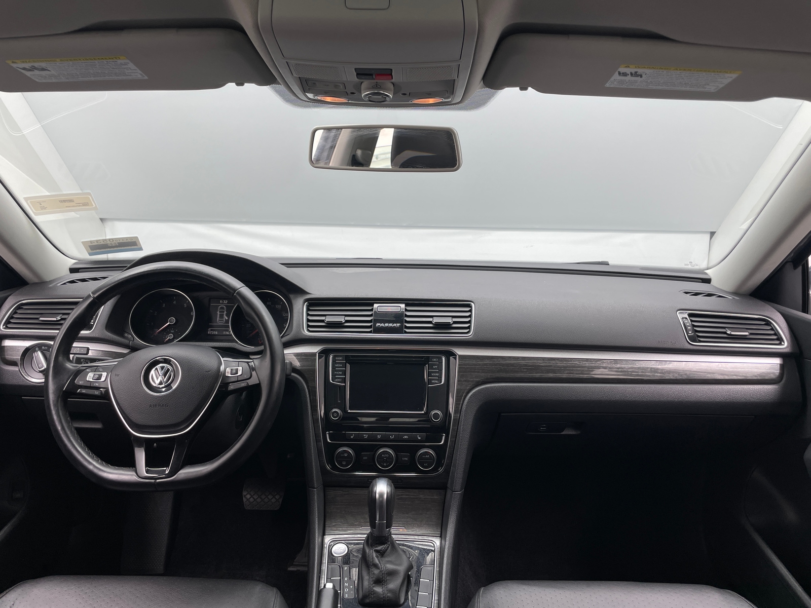 Thumbnail: 2018 Volkswagen Passat - 2
