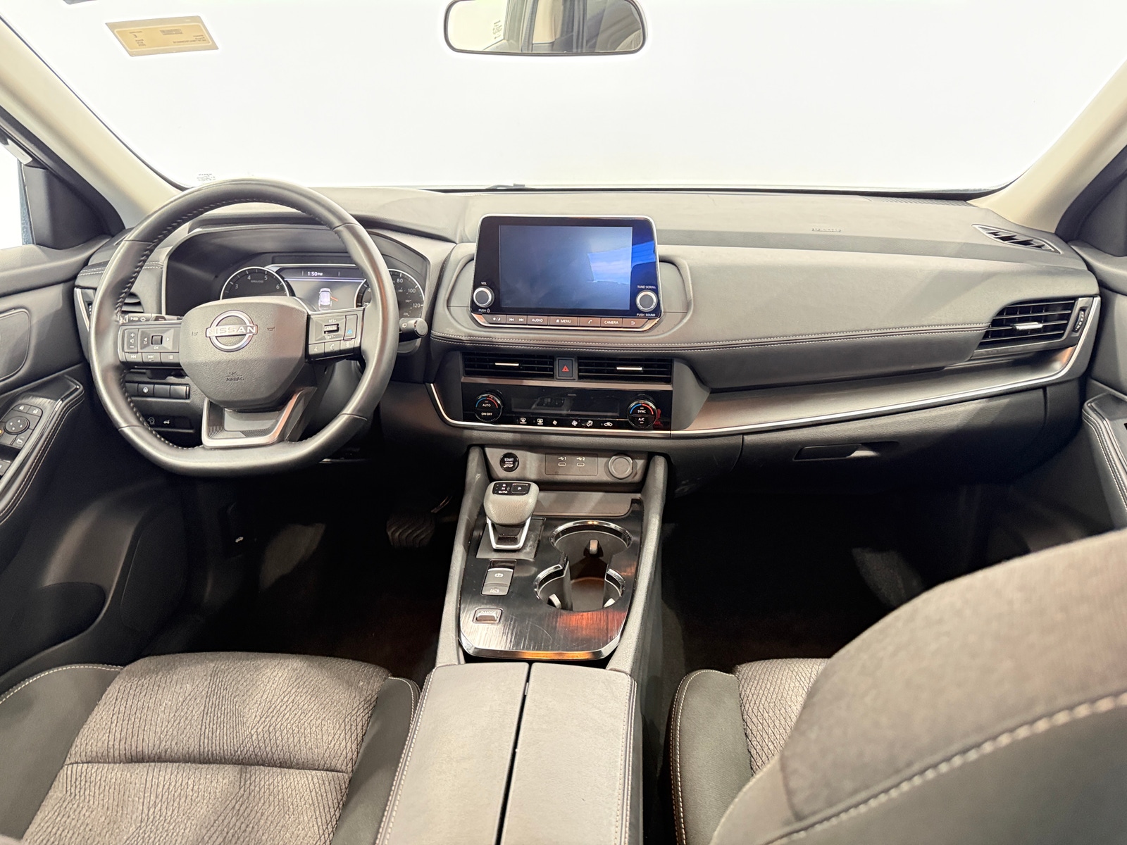 Thumbnail: 2025 Nissan Rogue - 3