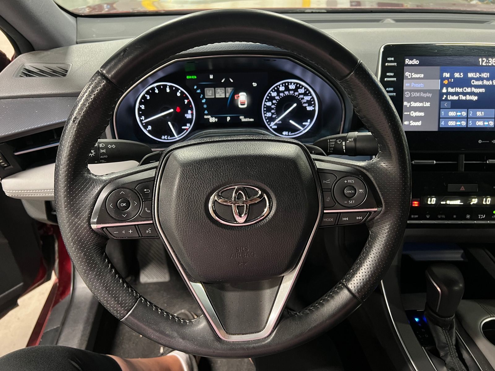 Thumbnail: 2019 Toyota Avalon - 5