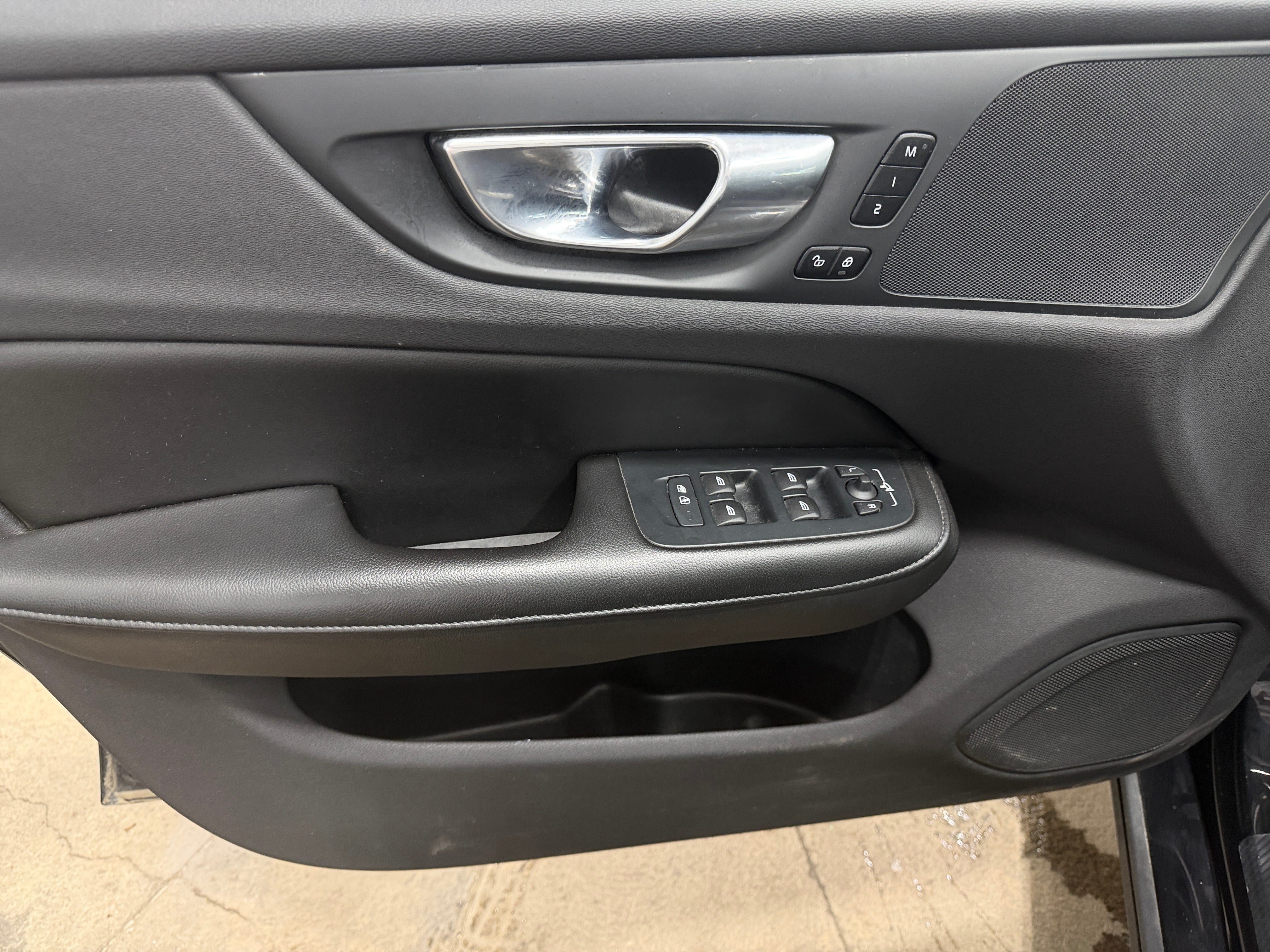 2022 Volvo S60