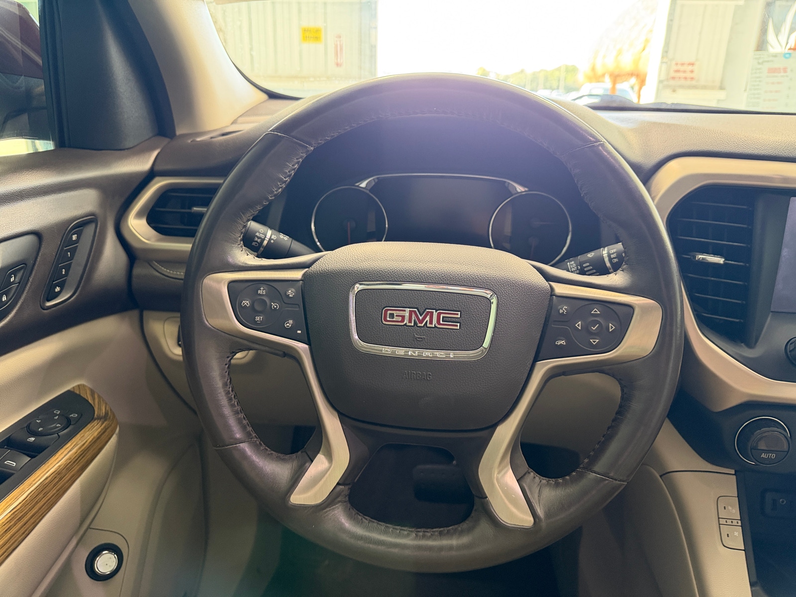 Thumbnail: 2018 GMC Acadia - 4