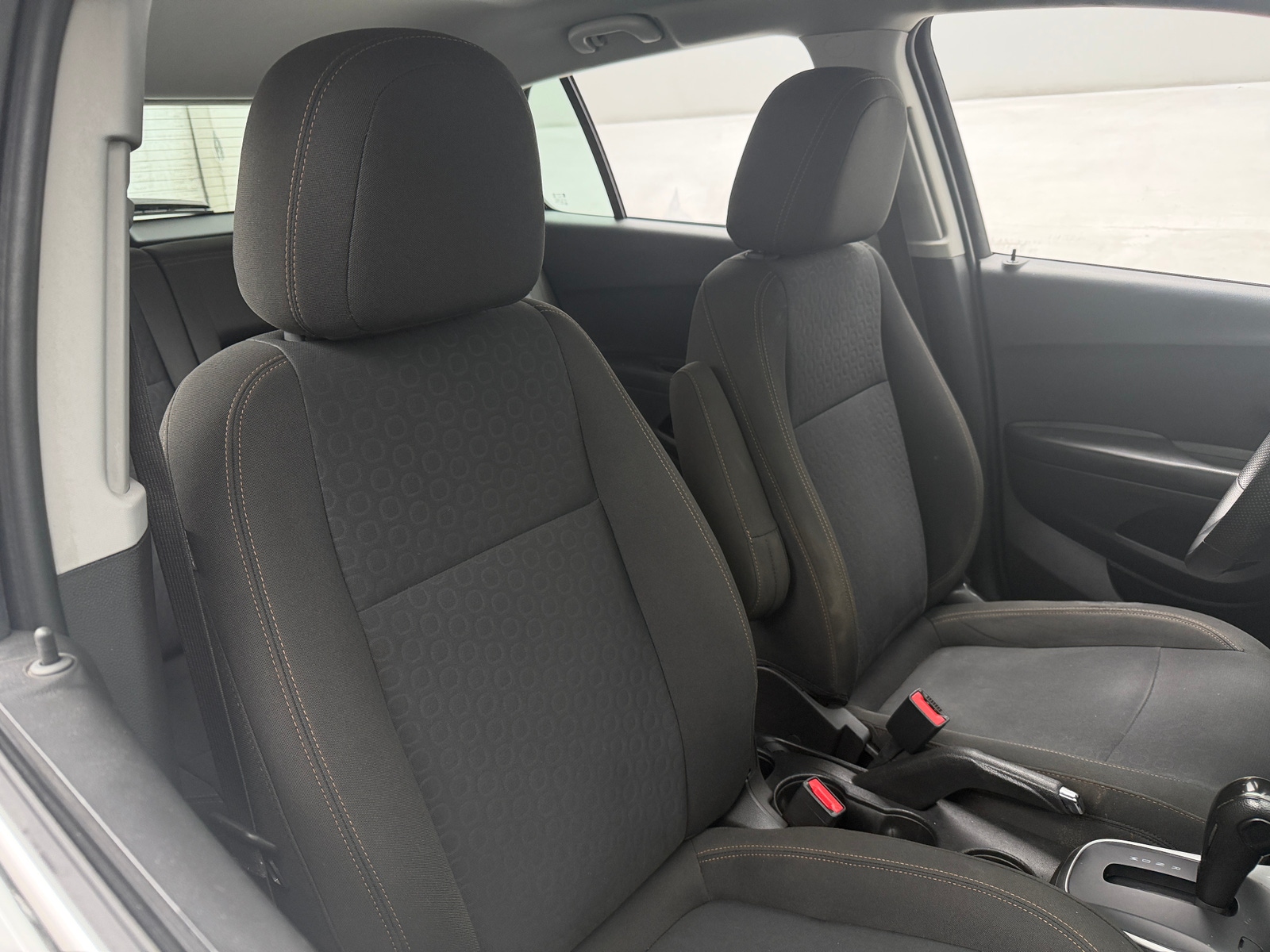 Thumbnail: 2021 Chevrolet Trax - 2