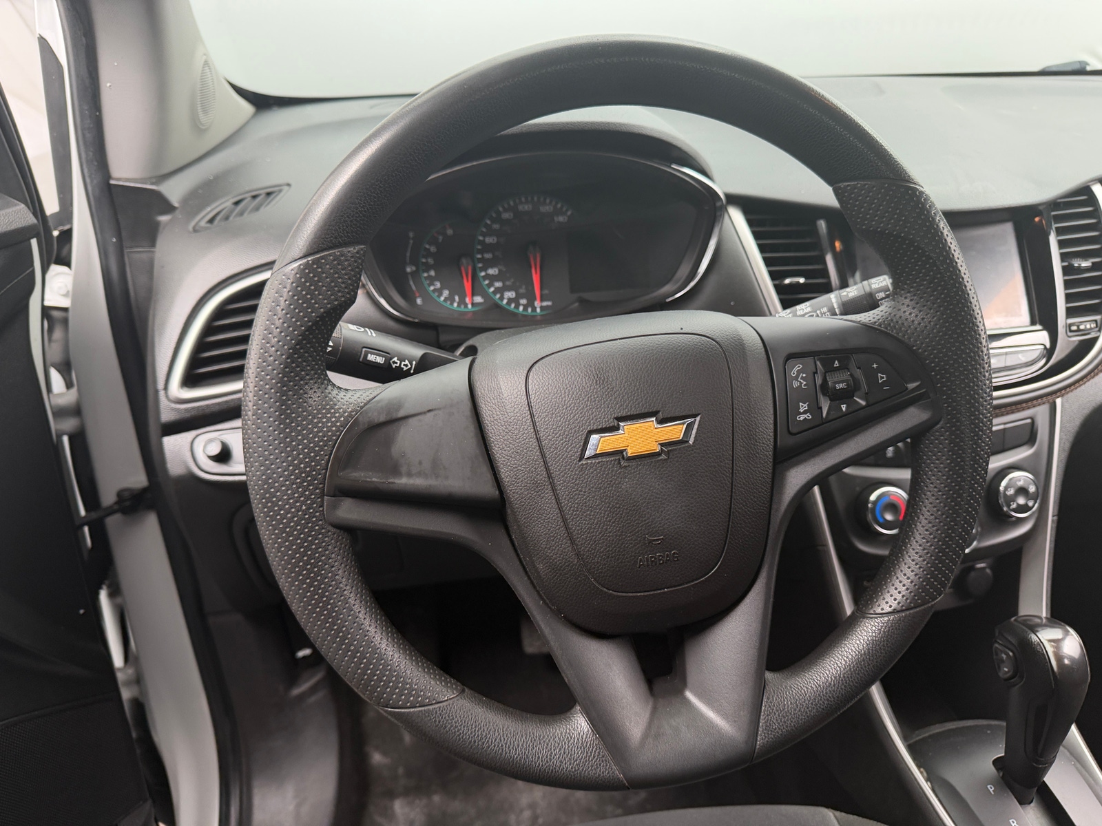 Thumbnail: 2021 Chevrolet Trax - 5