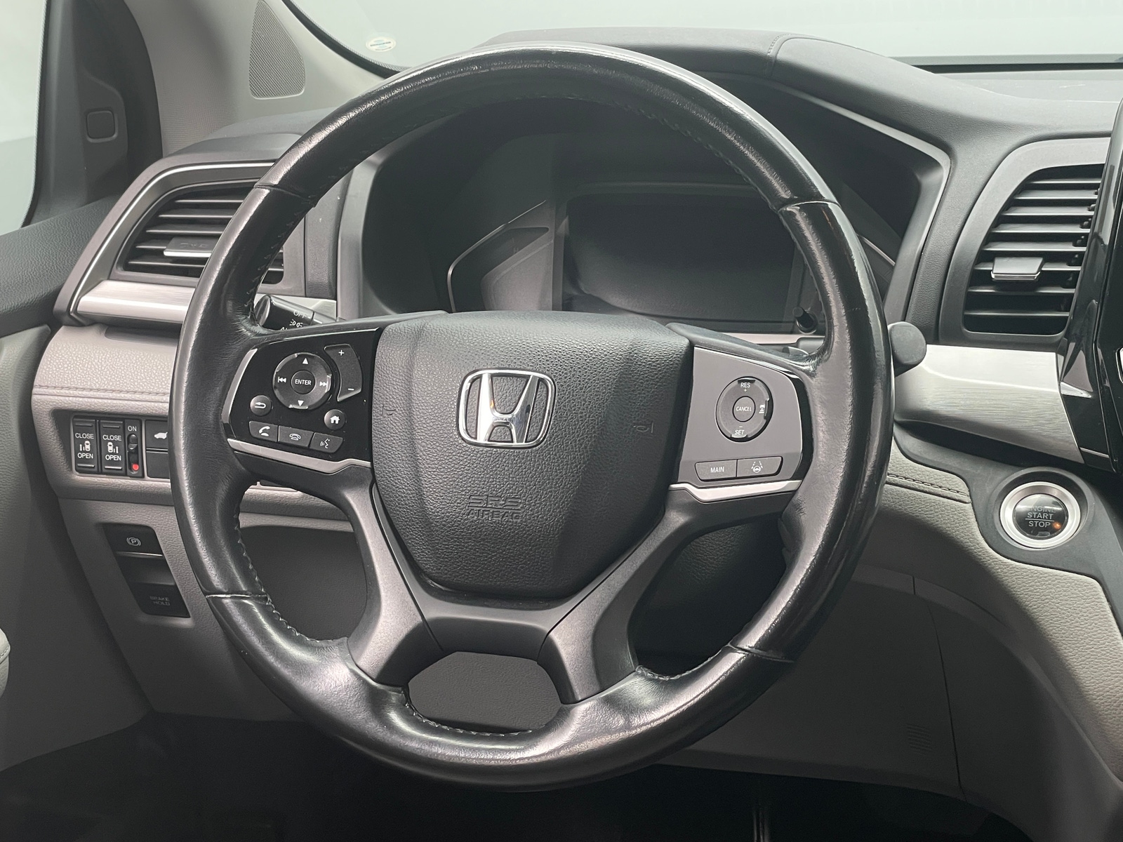Thumbnail: 2018 Honda Odyssey - 5