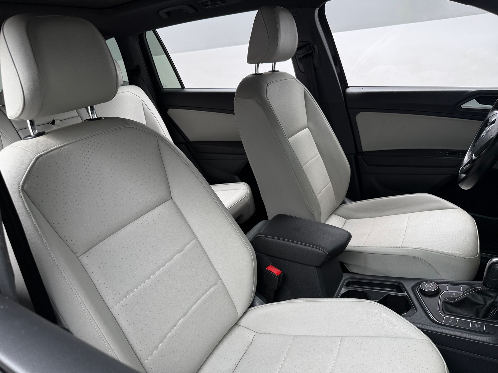 Thumbnail: 2021 Volkswagen Tiguan - 2