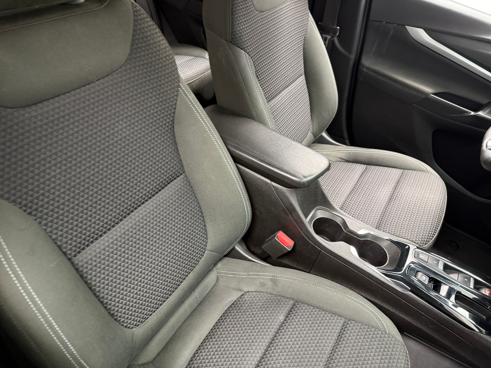 Thumbnail: 2023 Chevrolet Bolt EUV - 2
