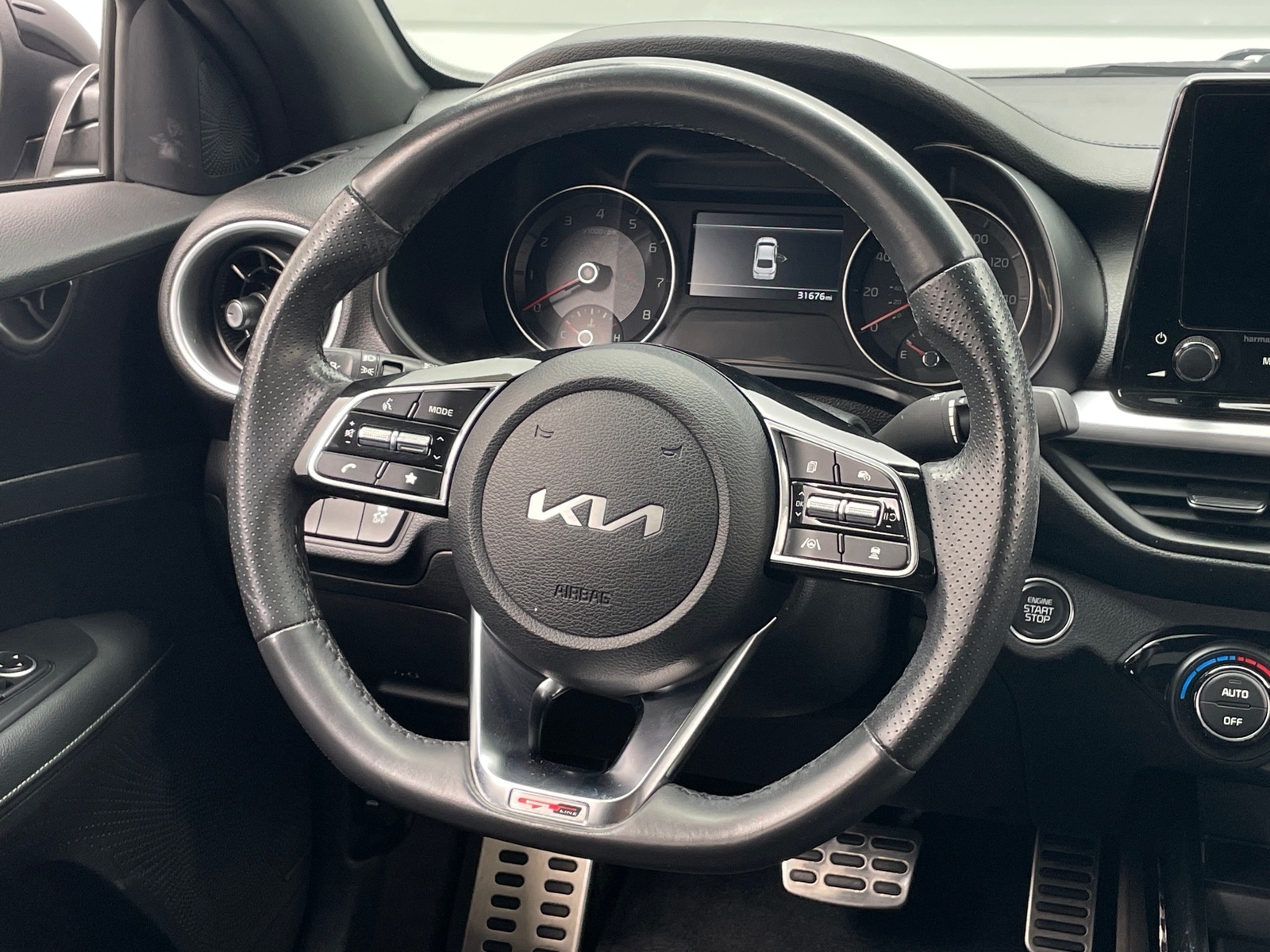 Thumbnail: 2024 Kia Forte - 4