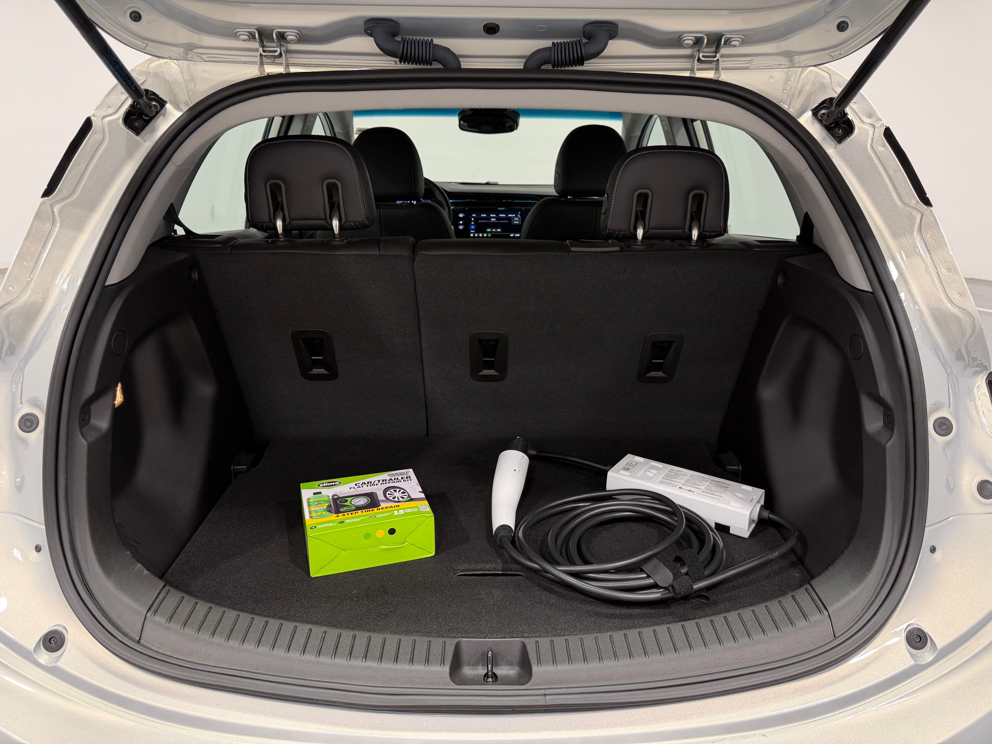 Used 2023 Chevrolet Bolt EV 2LT with VIN 1G1FX6S05P4170176 for sale in Oak Creek, WI