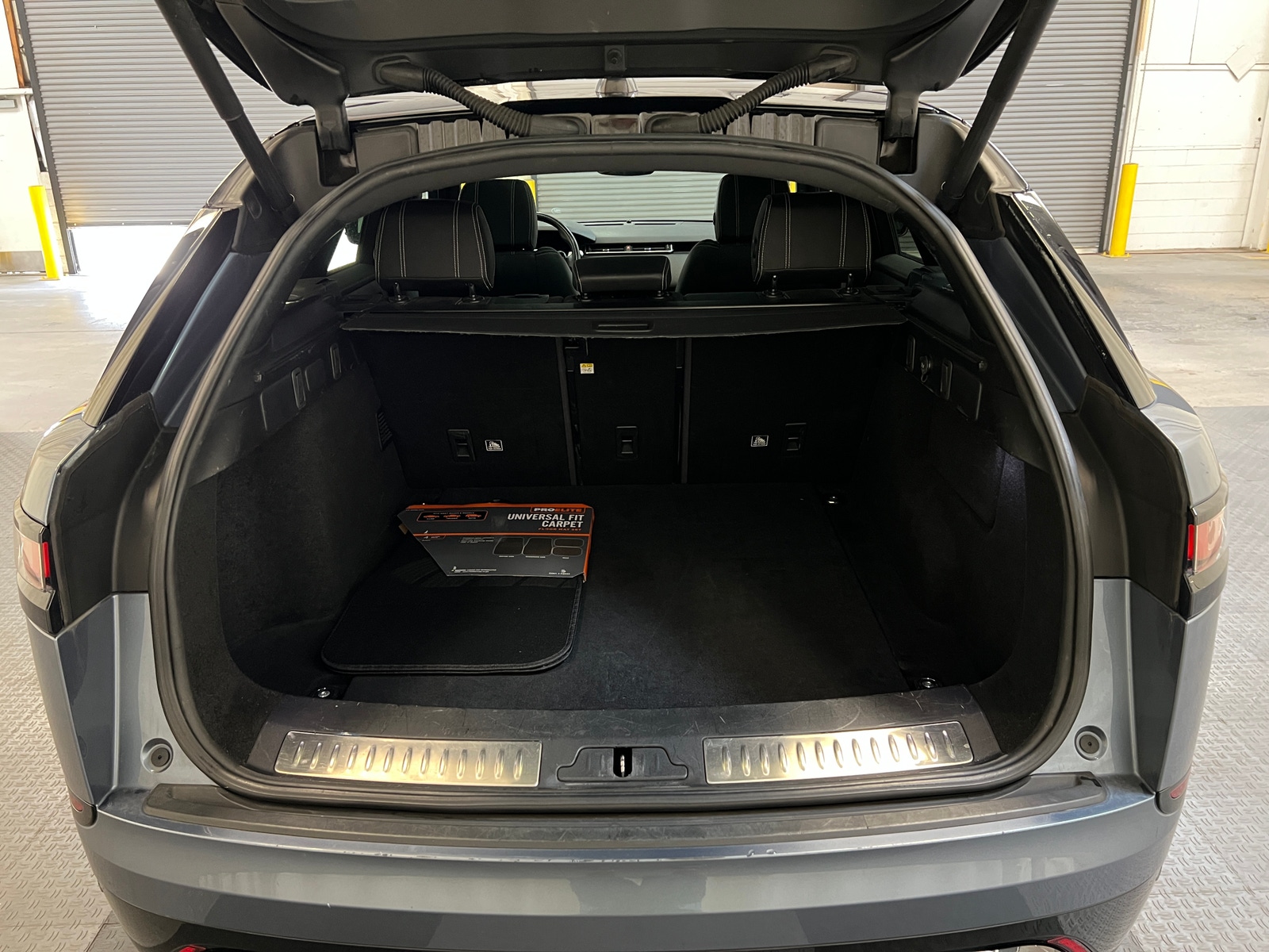 Thumbnail: 2019 Land Rover Range Rover Velar - 6